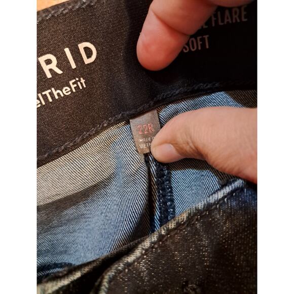 Torrid flare legged jeans - Picture 4 of 5